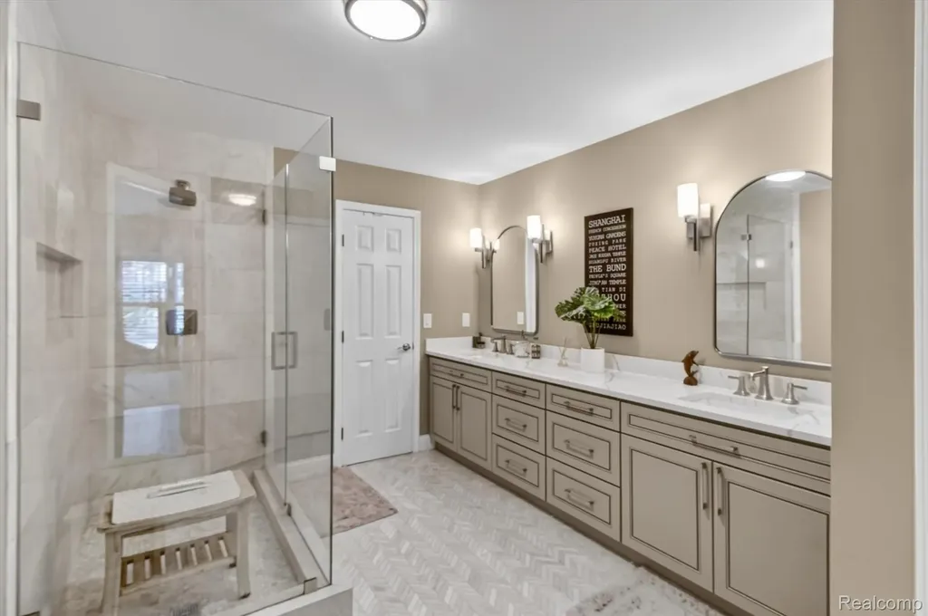 39852 Glenview Court Northville Township MI 48168