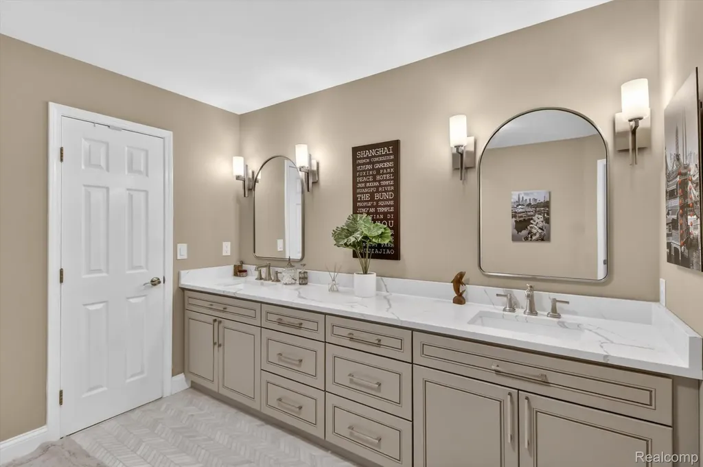 39852 Glenview Court Northville Township MI 48168