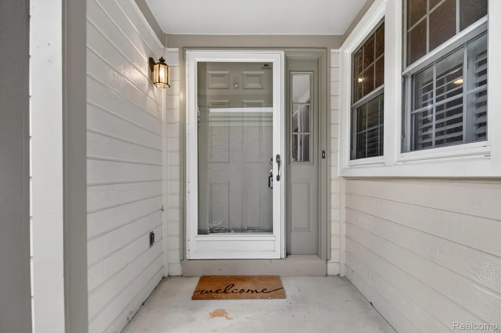 39852 Glenview Court Northville Township MI 48168