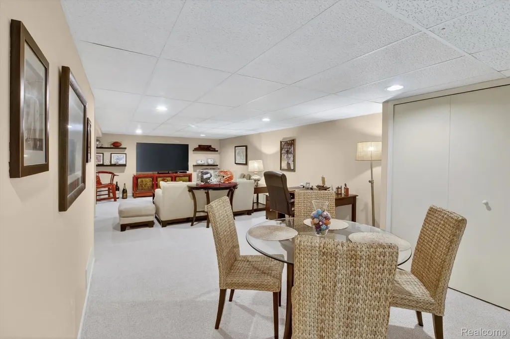 39852 Glenview Court Northville Township MI 48168