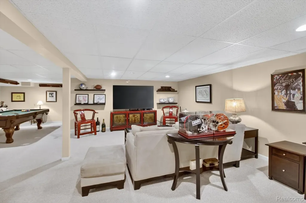 39852 Glenview Court Northville Township MI 48168