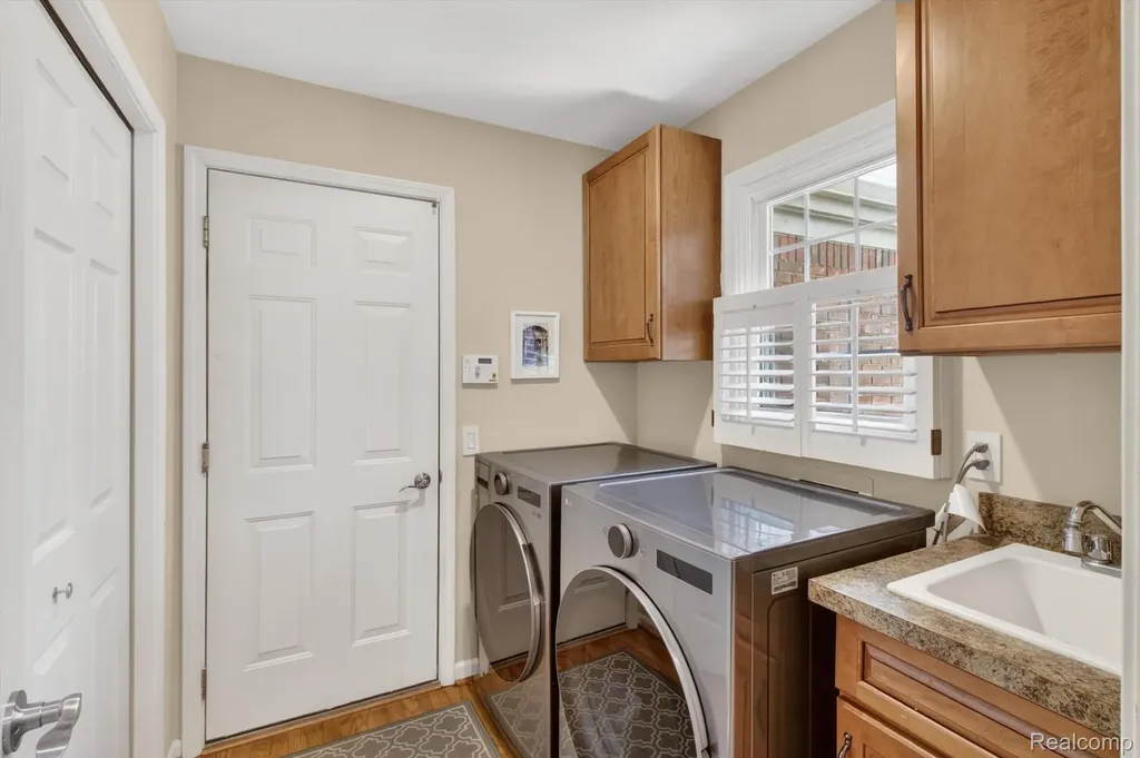 39852 Glenview Court Northville Township MI 48168