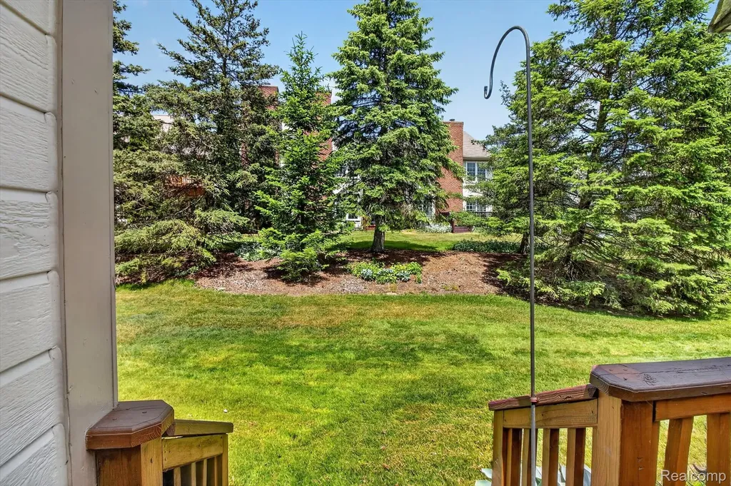39852 Glenview Court Northville Township MI 48168