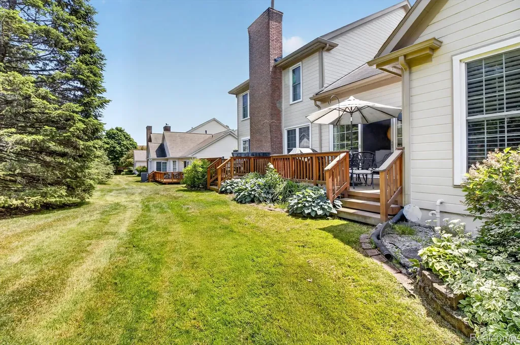 39852 Glenview Court Northville Township MI 48168