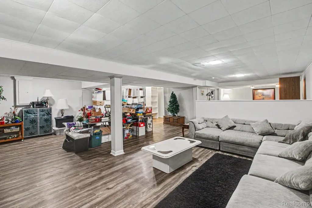 3124 Saint Jude Drive Waterford Charter Township MI 48329