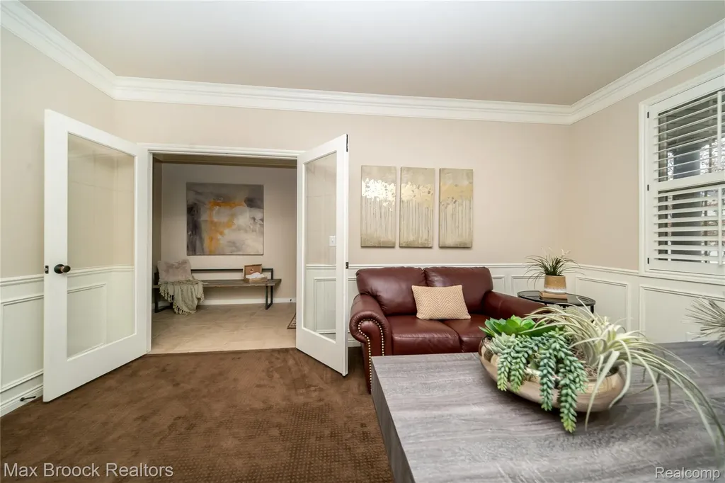 7940 Stableford Drive Washington Township MI 48094