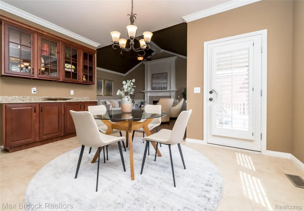 7940 Stableford Drive Washington Township MI 48094