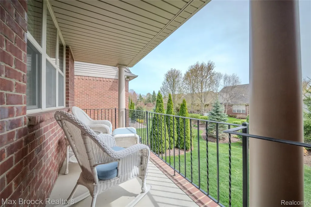 7940 Stableford Drive Washington Township MI 48094