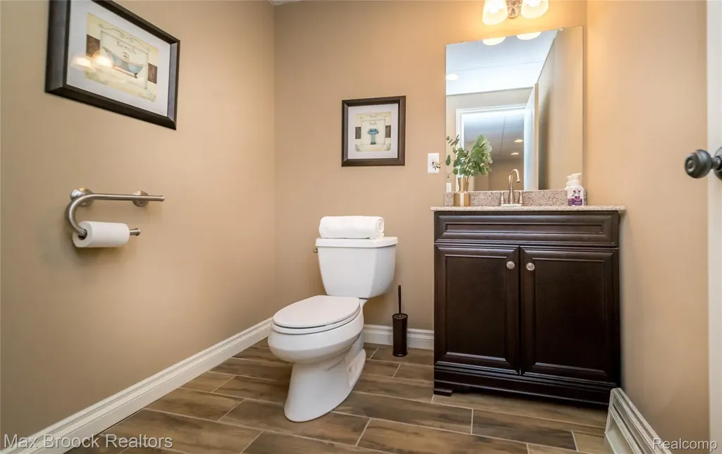 7940 Stableford Drive Washington Township MI 48094