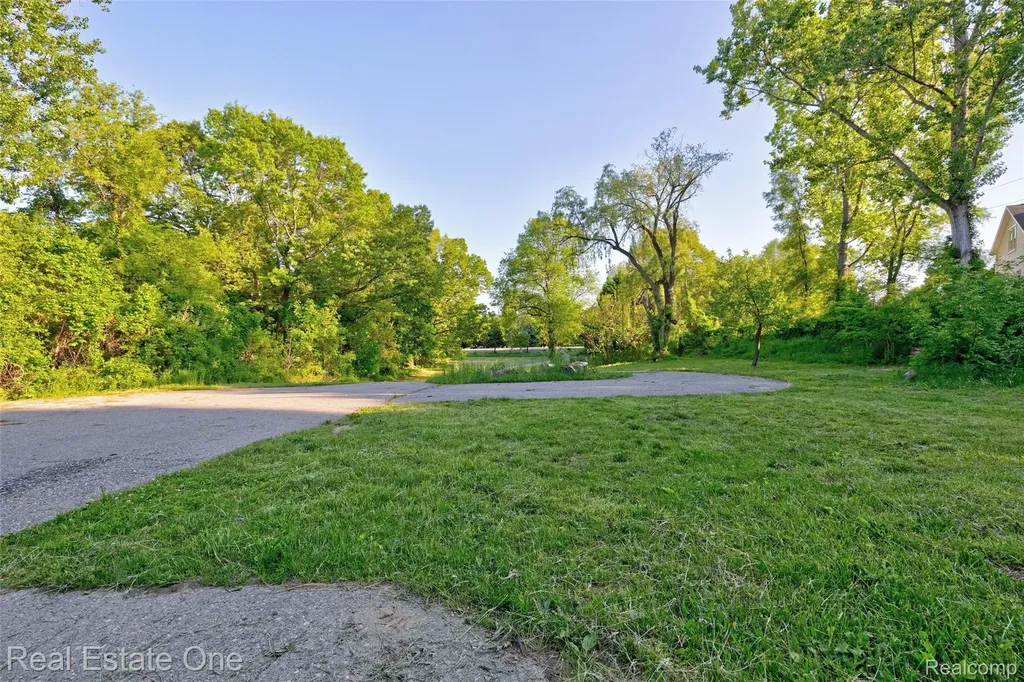 4161 Seymour Lake Road Brandon Charter Township MI 48371