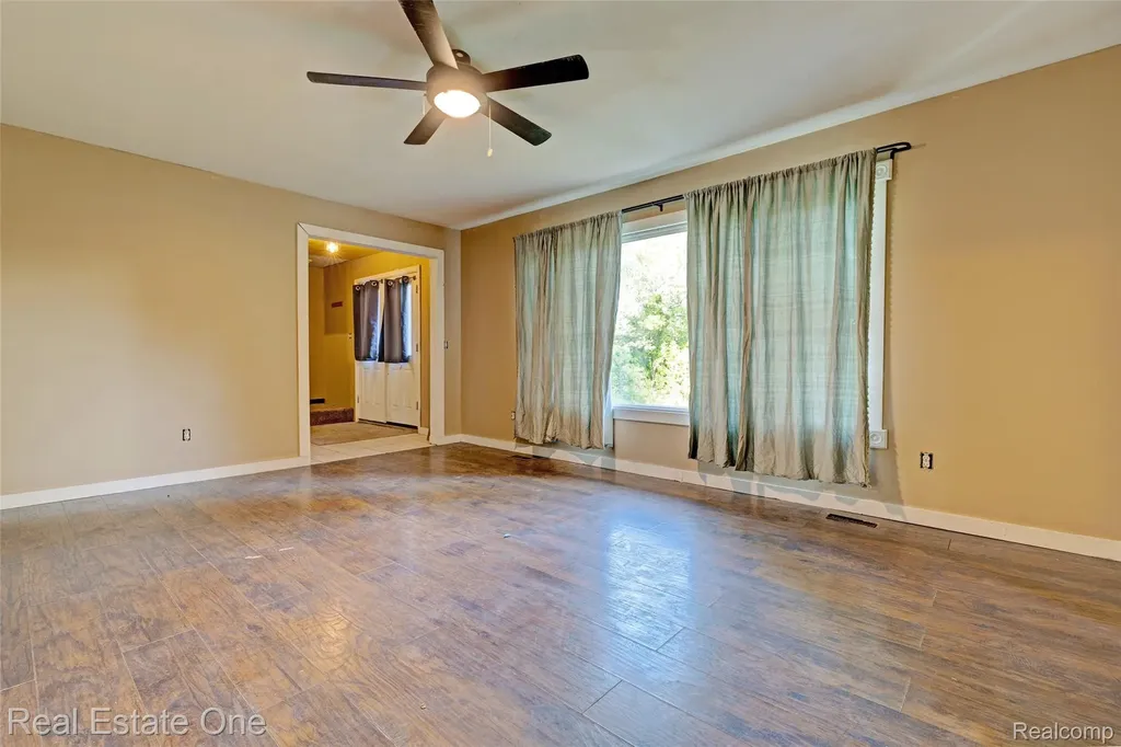 4161 Seymour Lake Road Brandon Charter Township MI 48371
