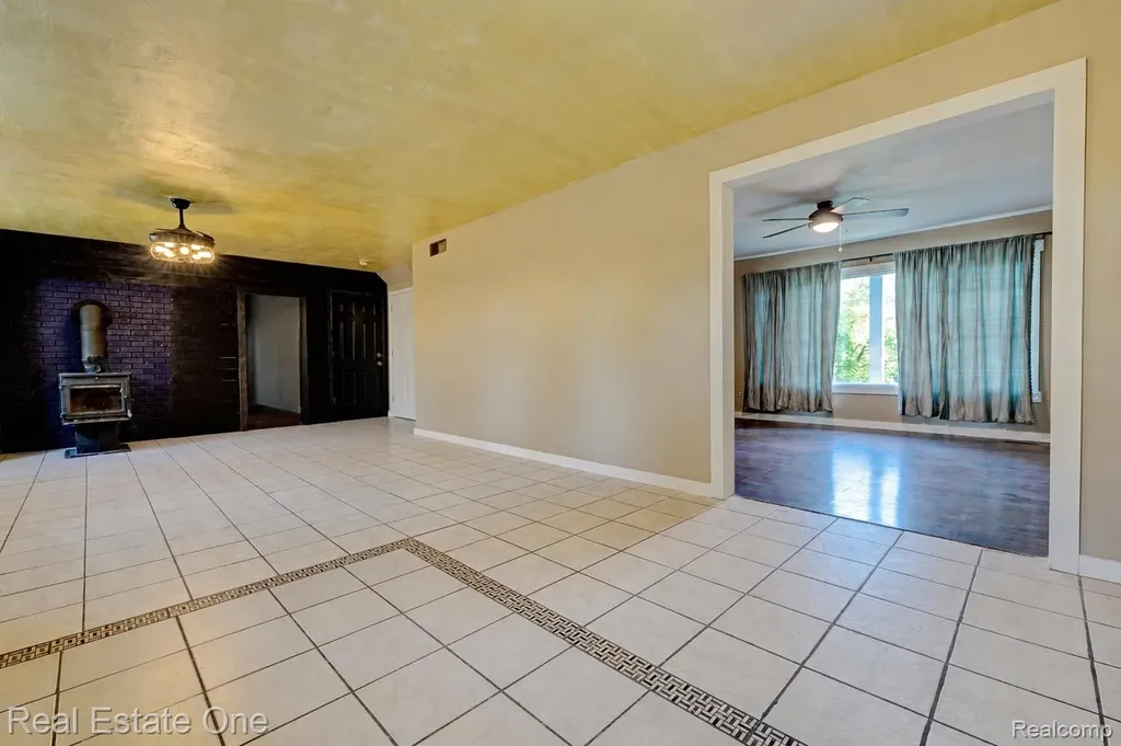 4161 Seymour Lake Road Brandon Charter Township MI 48371
