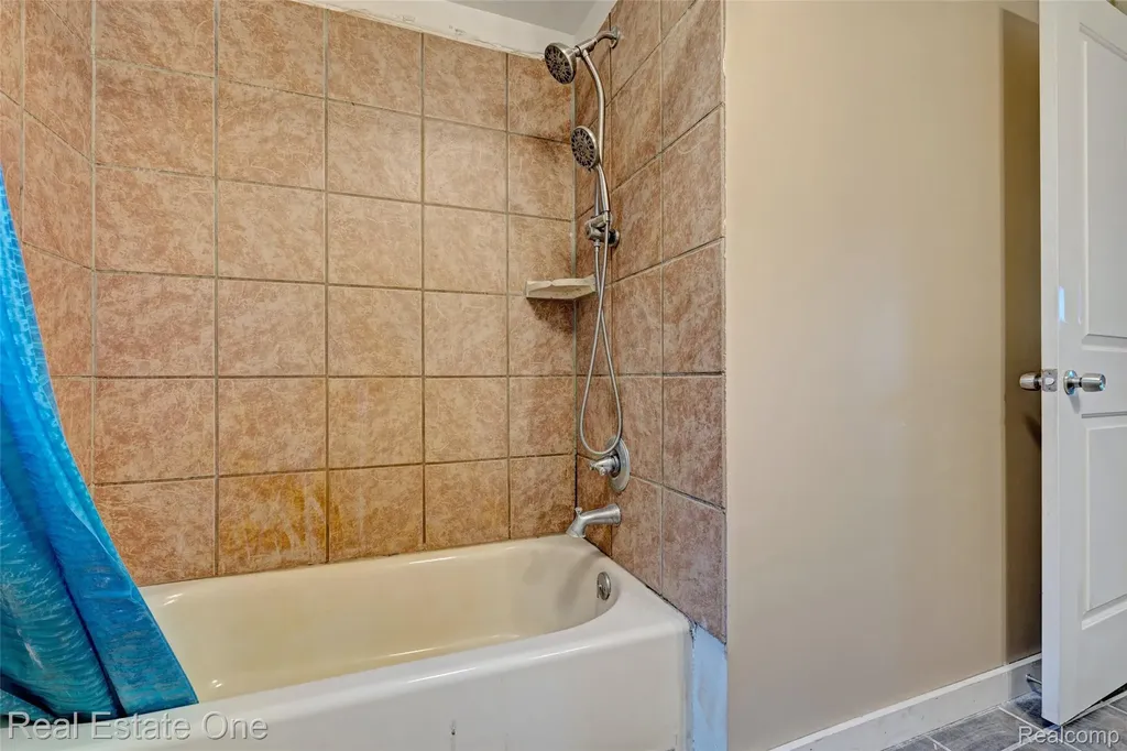 4161 Seymour Lake Road Brandon Charter Township MI 48371