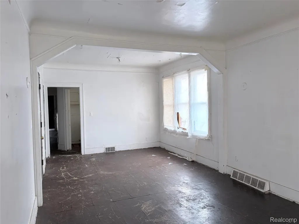 6324 Burlingame Street Detroit City MI 48204