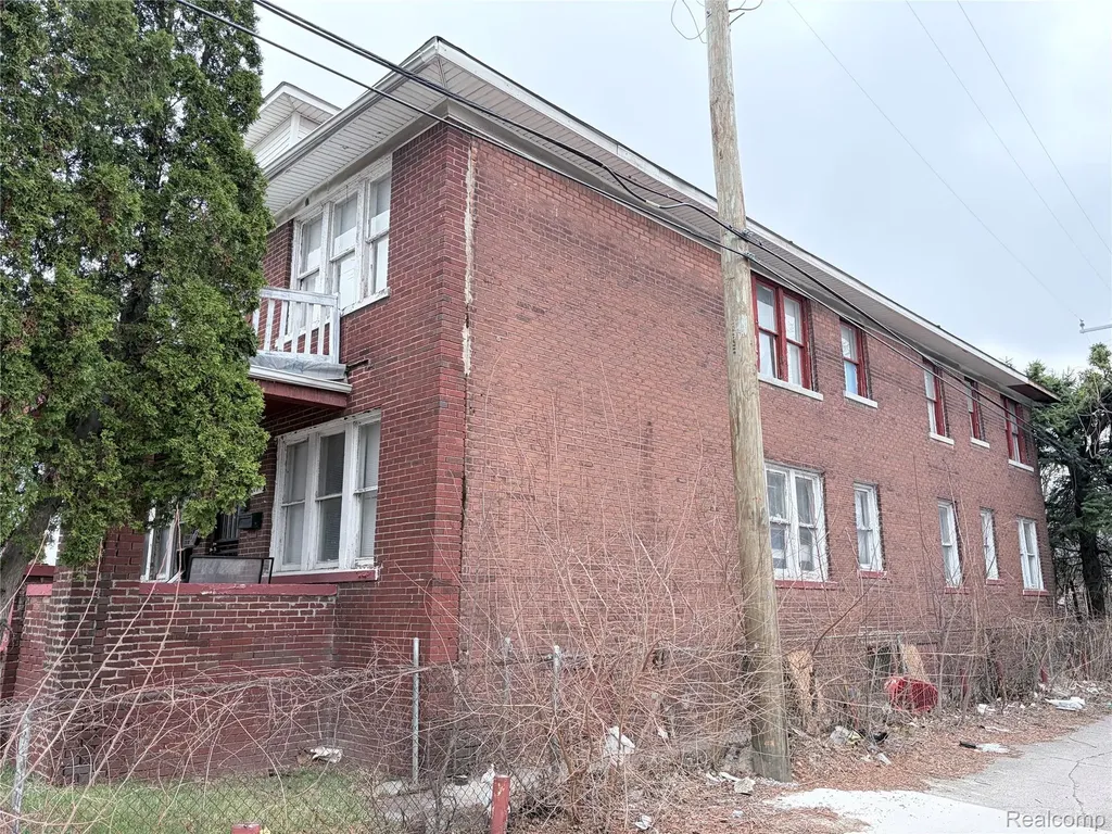6324 Burlingame Street Detroit City MI 48204