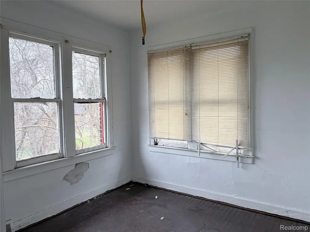 6324 Burlingame Street Detroit City MI 48204