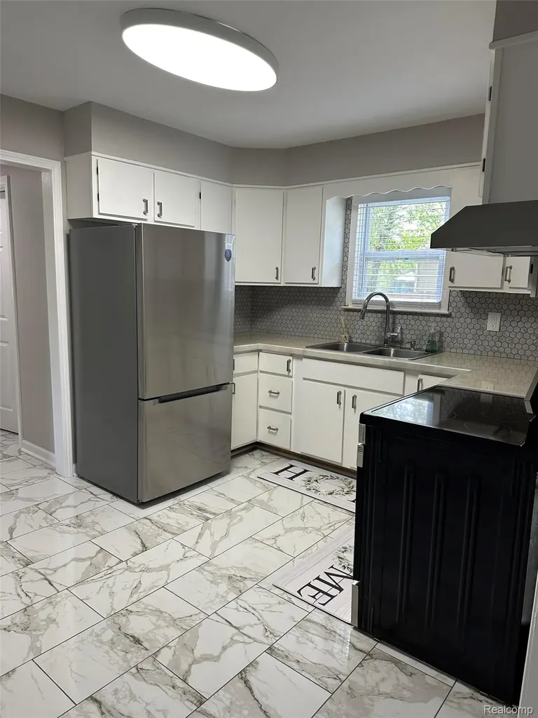 6161 River Road Flushing City MI 48433