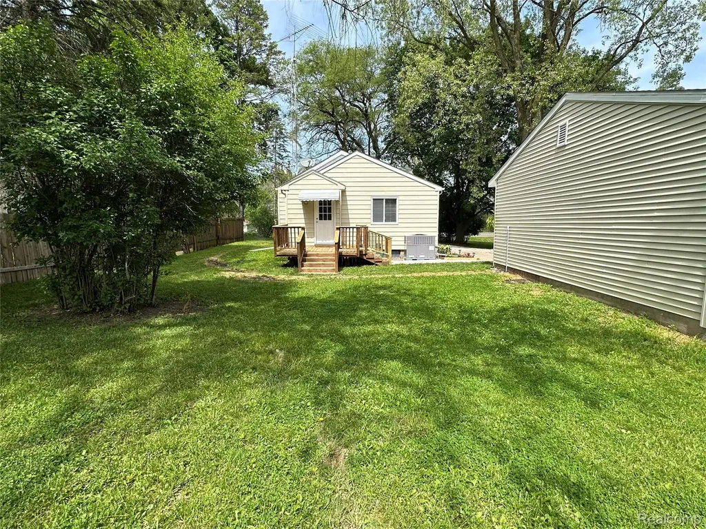 6161 River Road Flushing City MI 48433