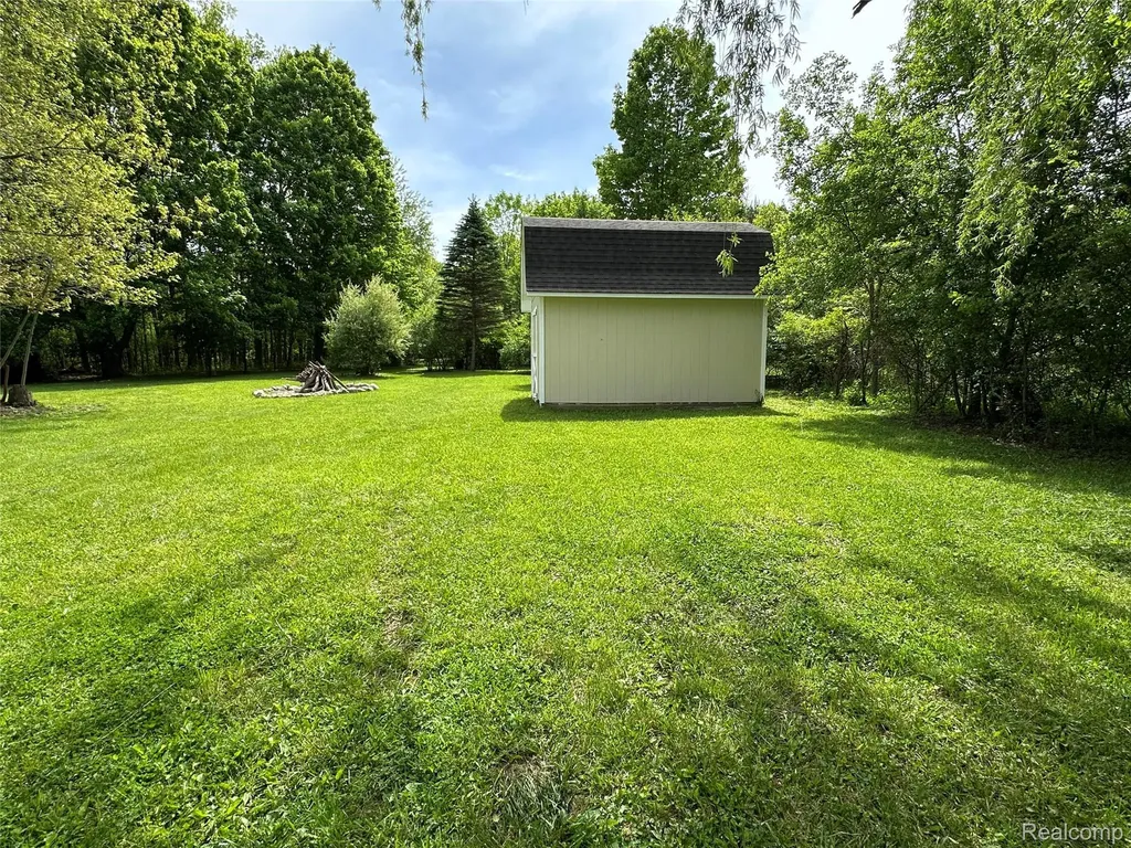 6161 River Road Flushing City MI 48433