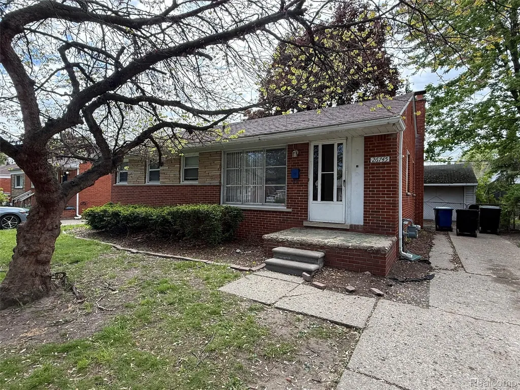 26745 Dover Redford Charter Township MI 48239