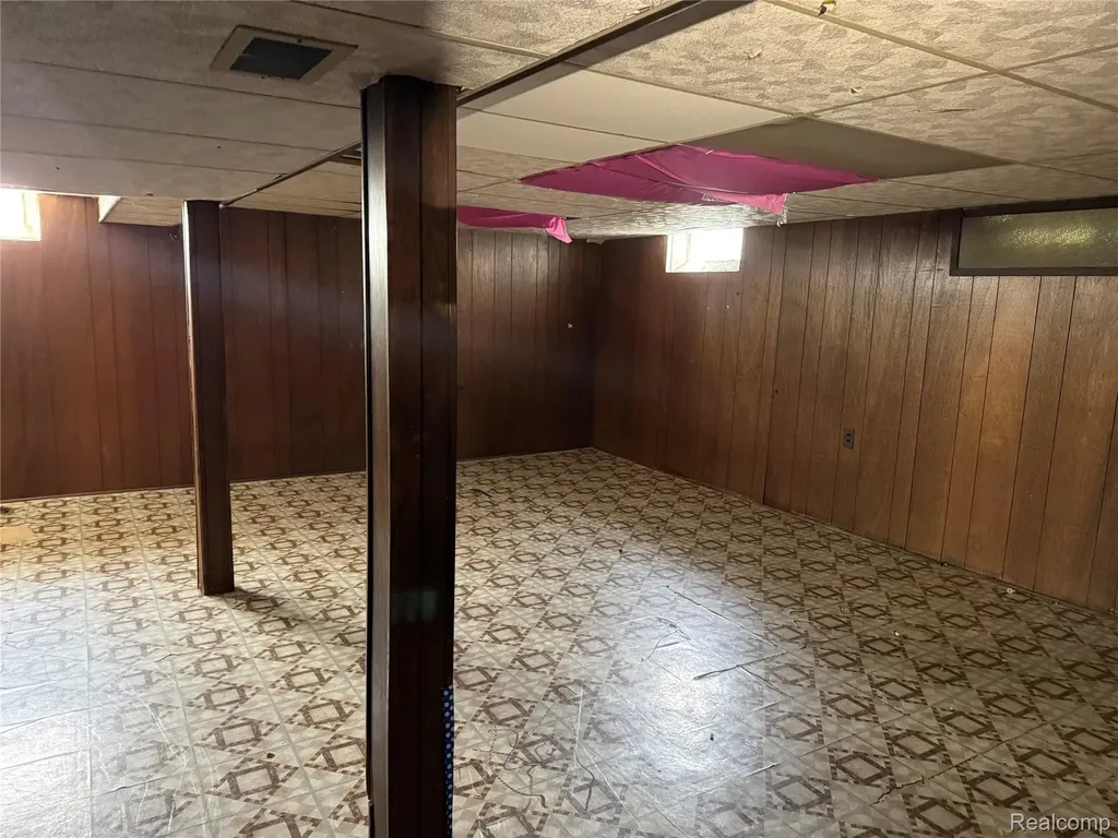 26745 Dover Redford Charter Township MI 48239
