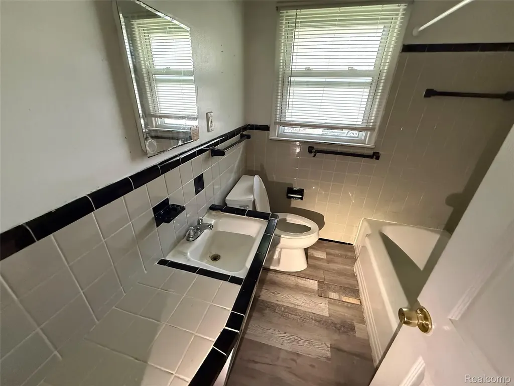 26745 Dover Redford Charter Township MI 48239
