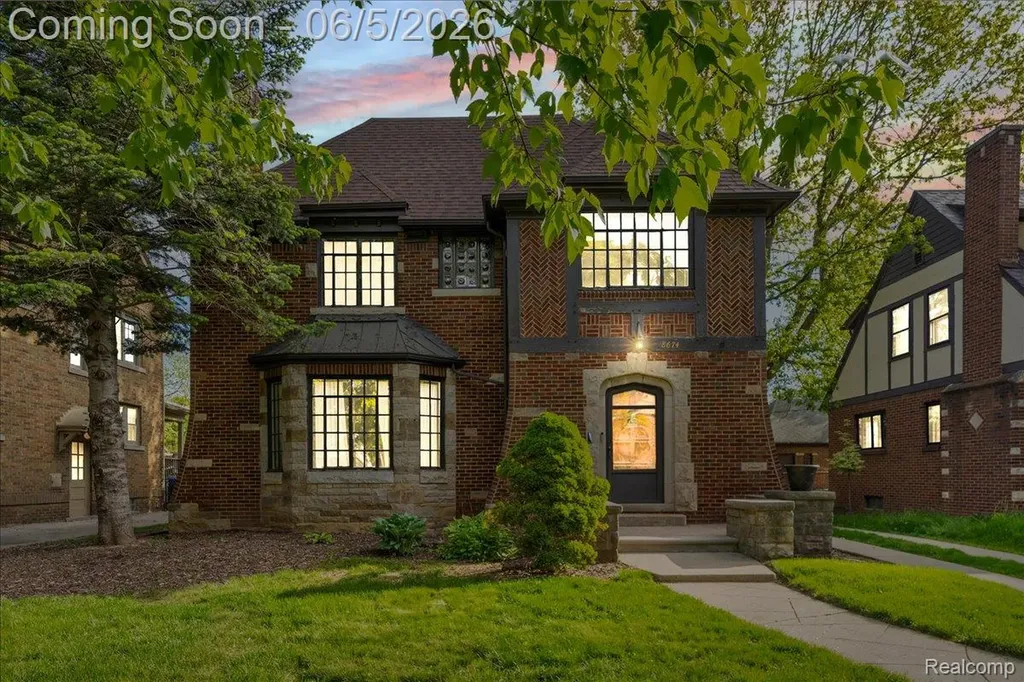 18674 Gainsborough Road Detroit City MI 48223