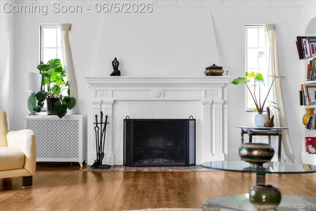 18674 Gainsborough Road Detroit City MI 48223