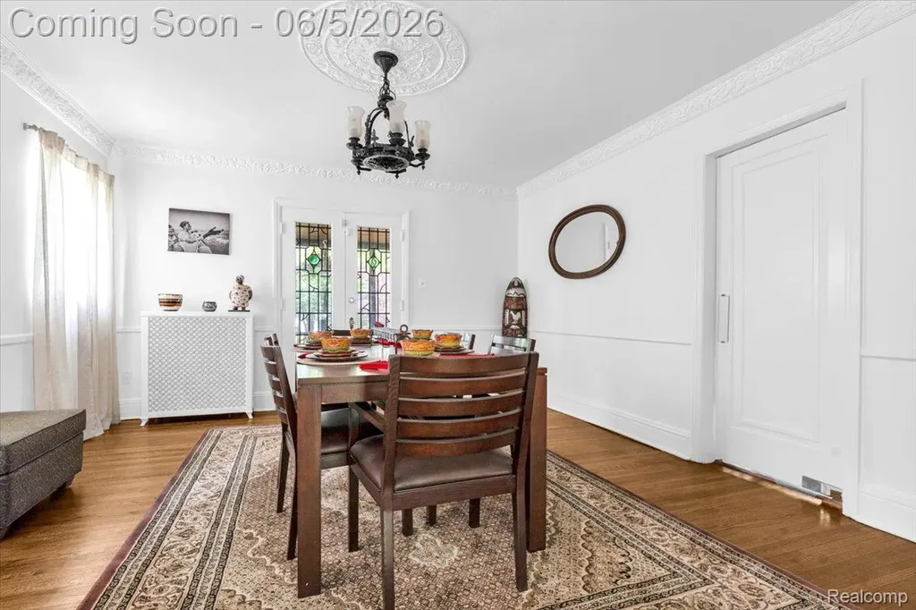 18674 Gainsborough Road Detroit City MI 48223