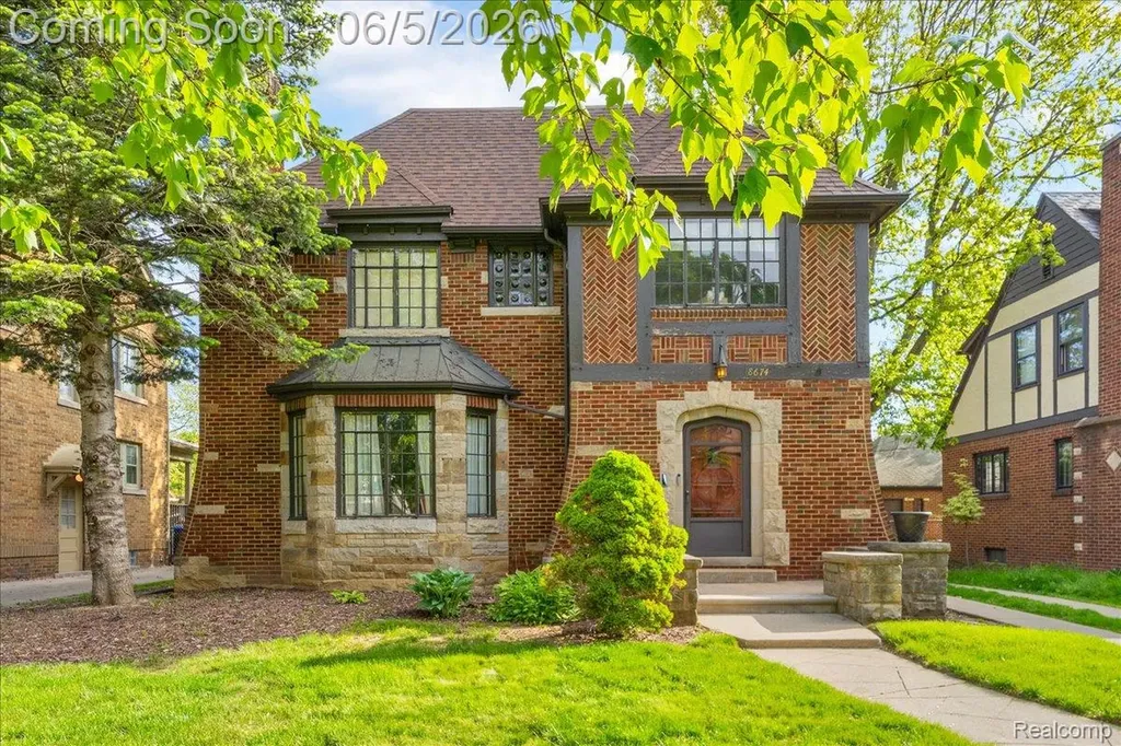 18674 Gainsborough Road Detroit City MI 48223