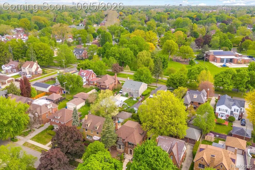 18674 Gainsborough Road Detroit City MI 48223