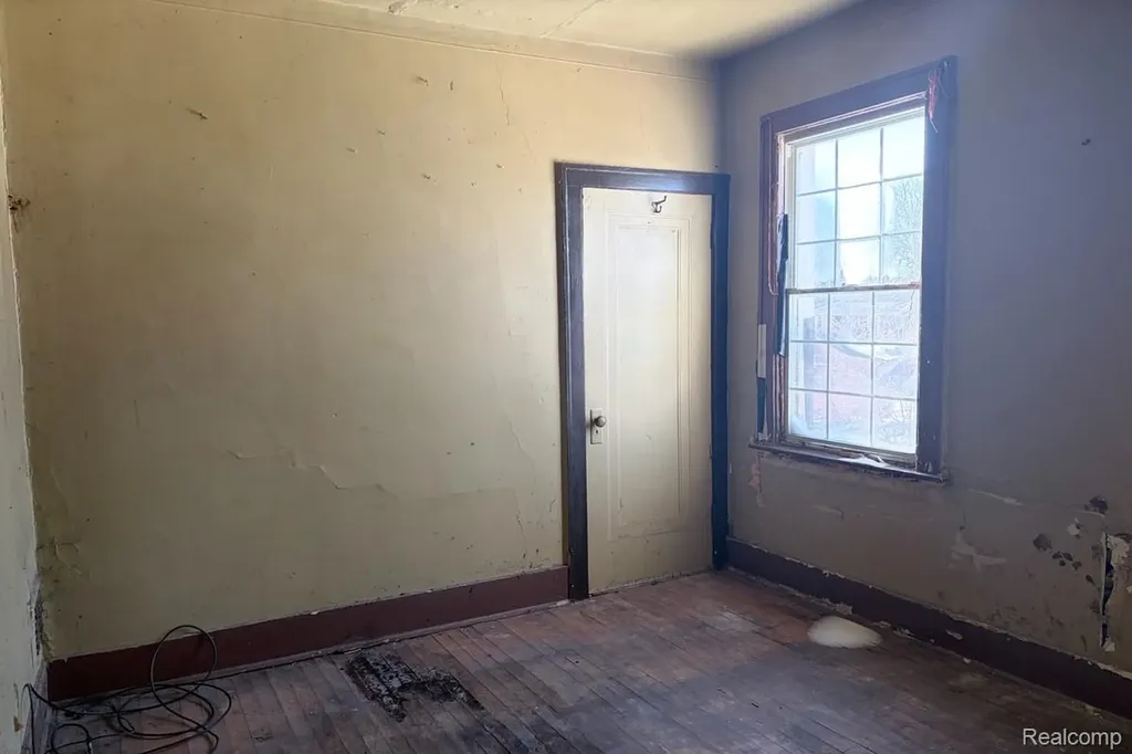 8693 Woodlawn Street Detroit City MI 48213
