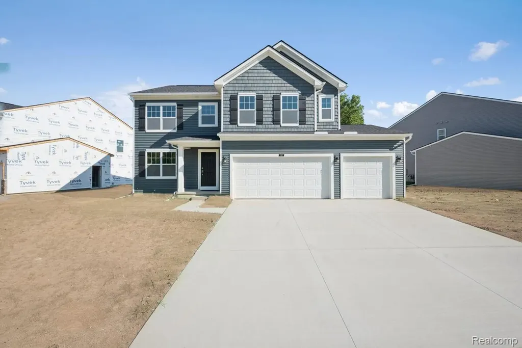 362 Hidden River W Holly Township MI 48442