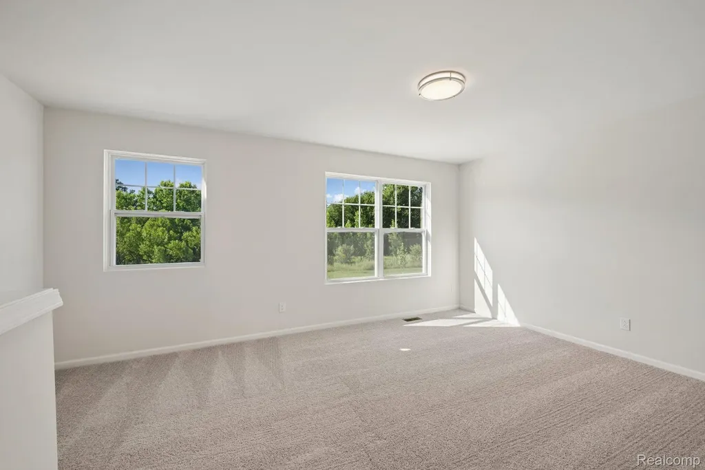 362 Hidden River W Holly Township MI 48442