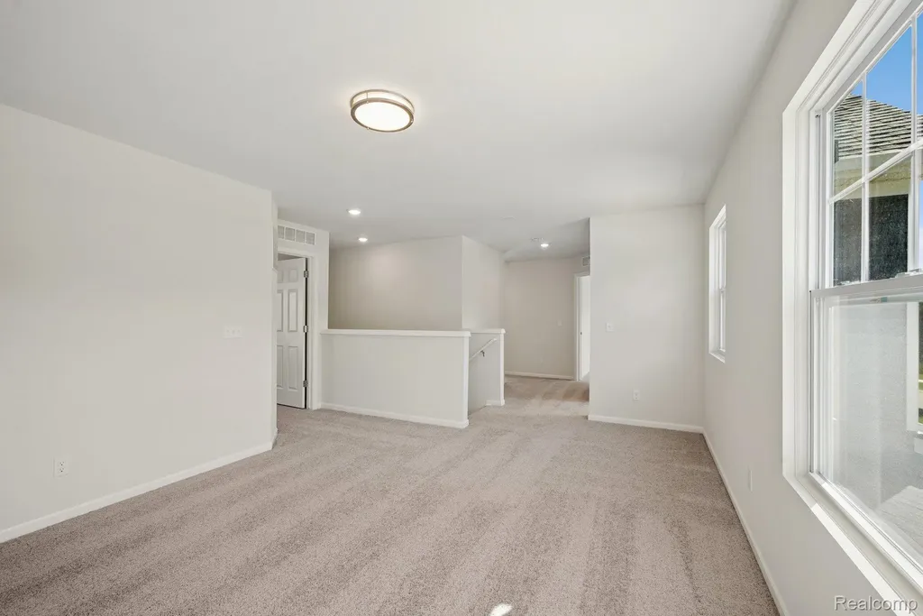 362 Hidden River W Holly Township MI 48442