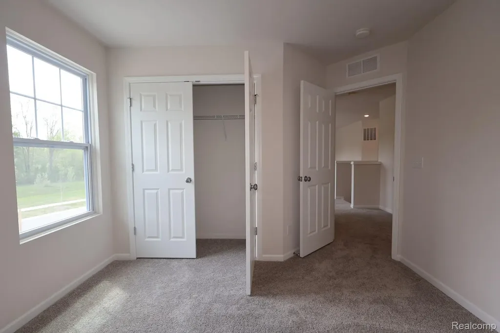 362 Hidden River W Holly Township MI 48442