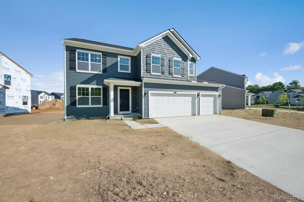 362 Hidden River W Holly Township MI 48442
