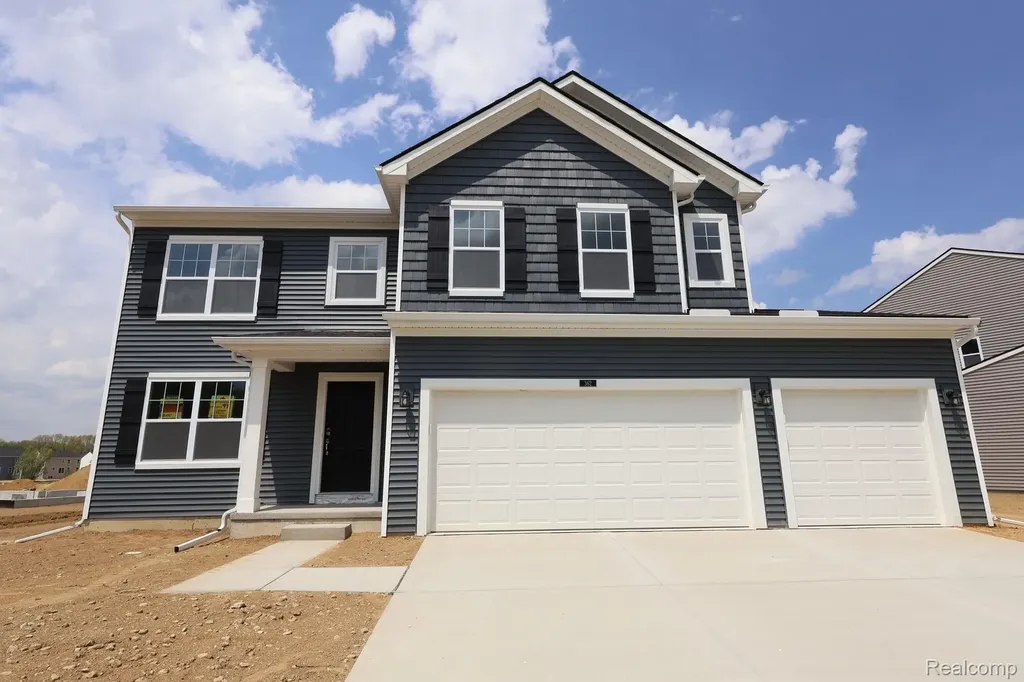 362 Hidden River W Holly Township MI 48442