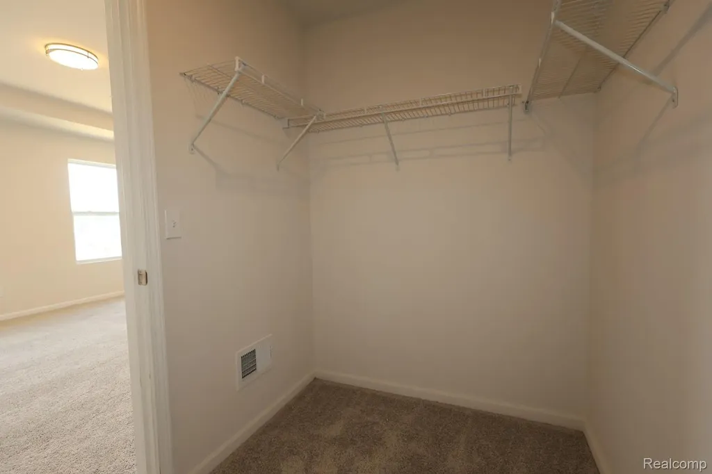 362 Hidden River W Holly Township MI 48442