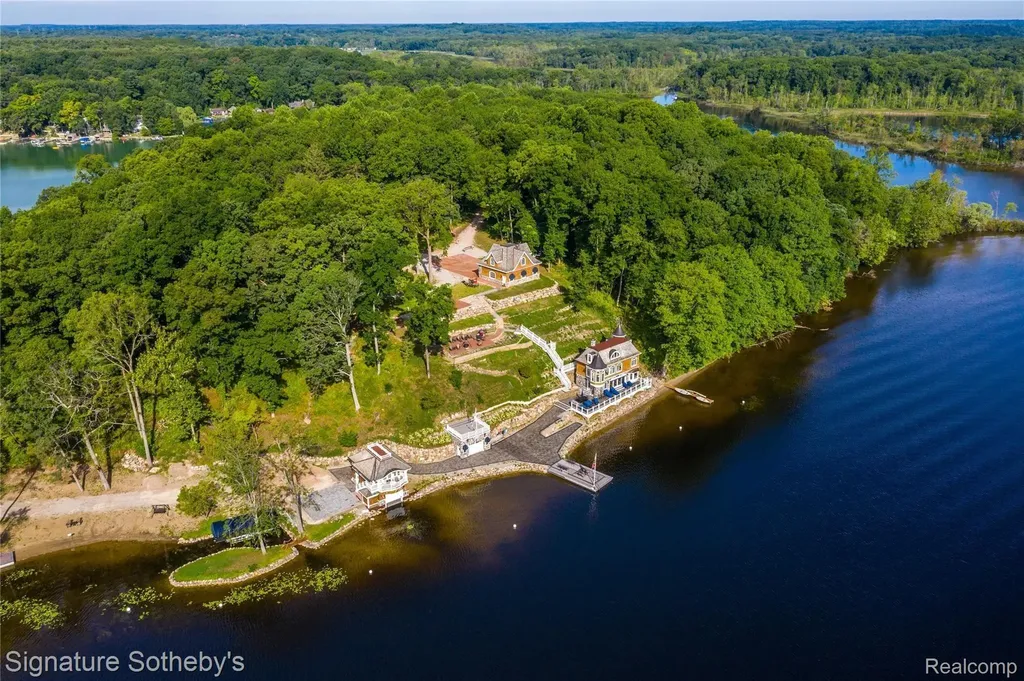 14625 A Edgewater Drive Lyndon Township MI 48137