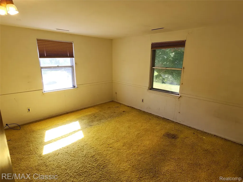 6965 N Adams Road Bloomfield Charter Township MI 48304