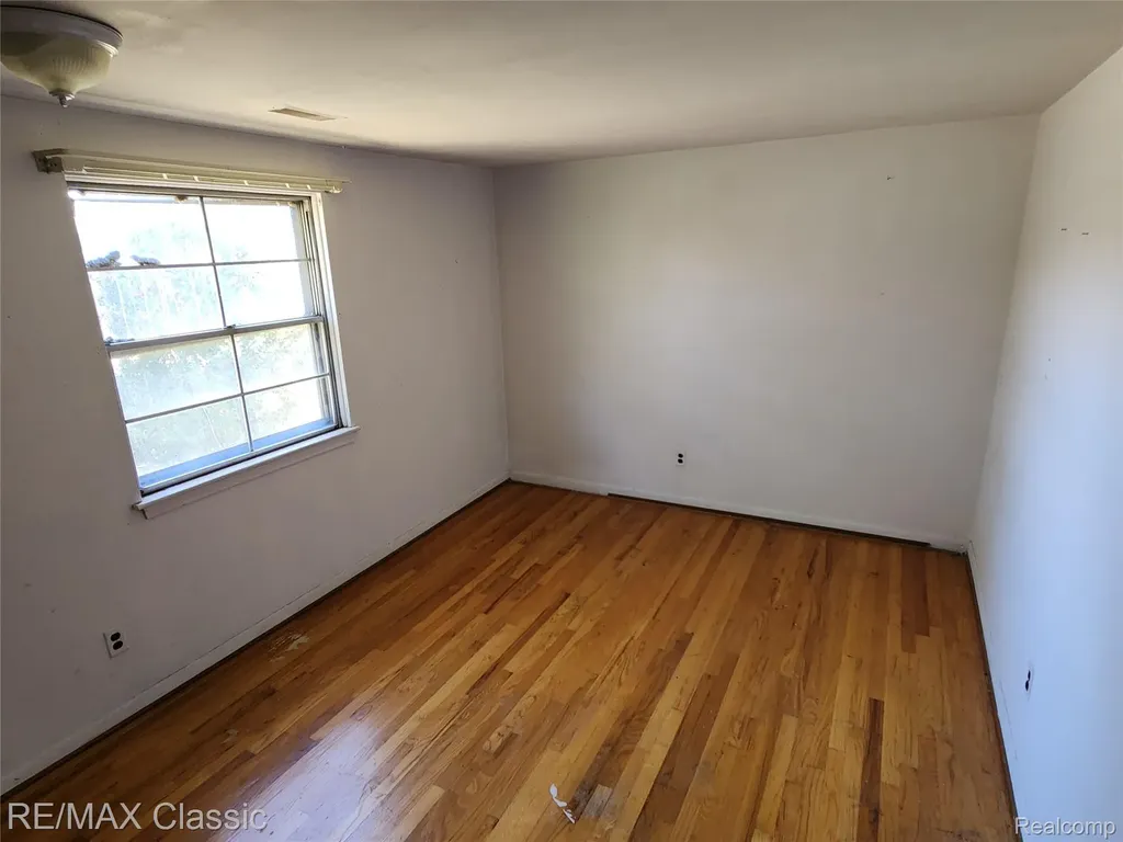 6965 N Adams Road Bloomfield Charter Township MI 48304