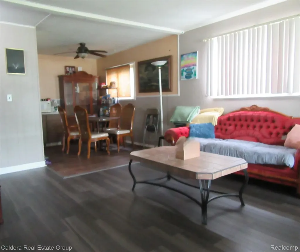 3202 Michael Avenue Warren City MI 48091