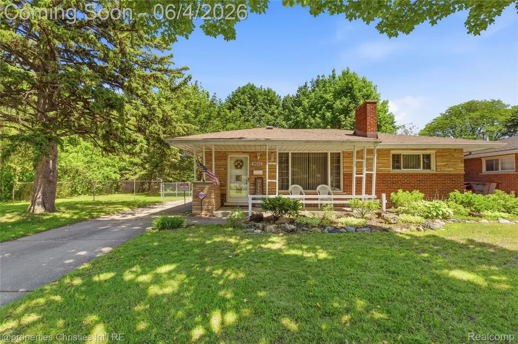 9610 Norborne Redford Charter Township MI 48239