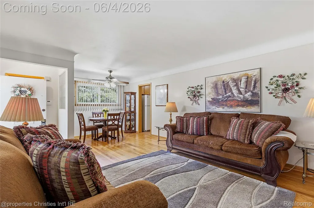 9610 Norborne Redford Charter Township MI 48239