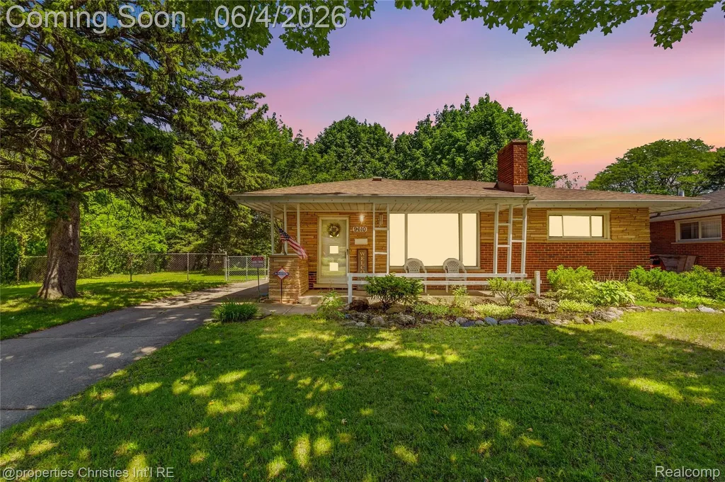 9610 Norborne Redford Charter Township MI 48239