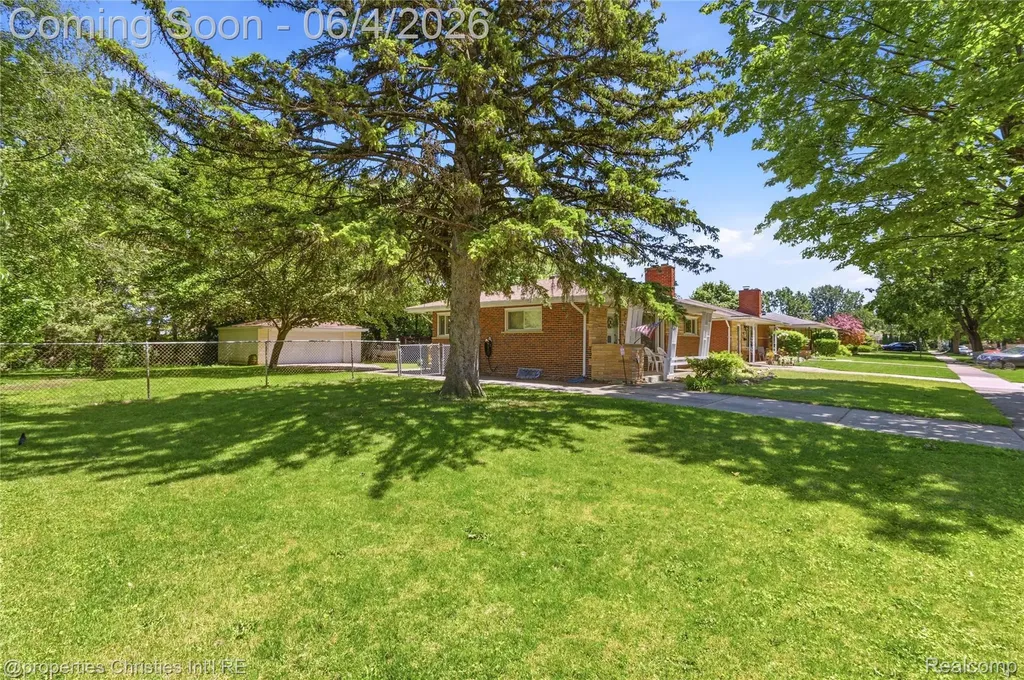 9610 Norborne Redford Charter Township MI 48239