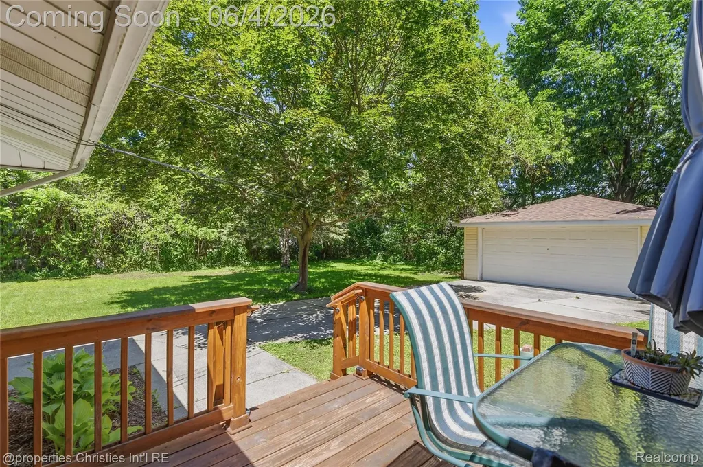 9610 Norborne Redford Charter Township MI 48239