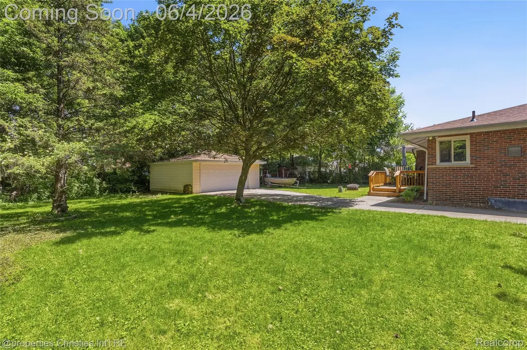 9610 Norborne Redford Charter Township MI 48239
