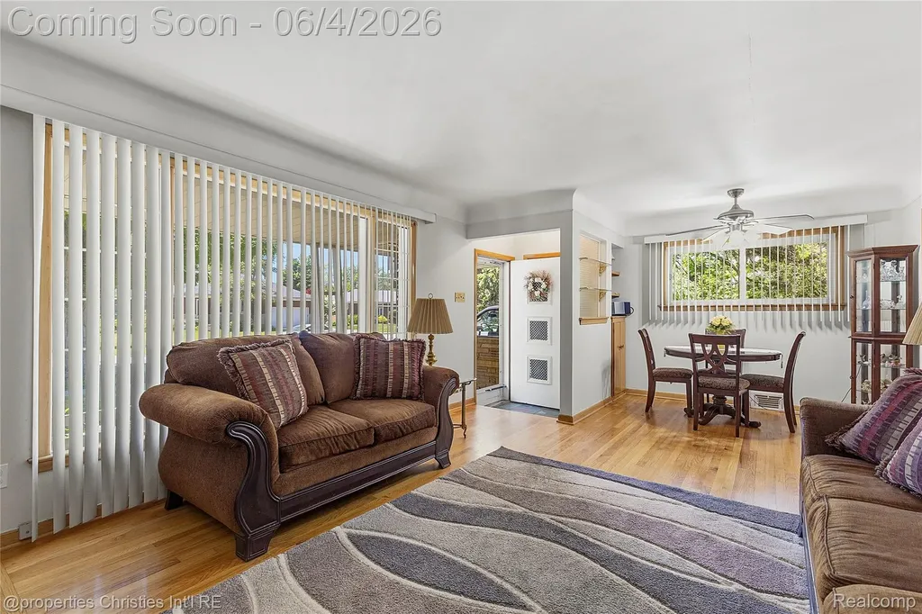 9610 Norborne Redford Charter Township MI 48239